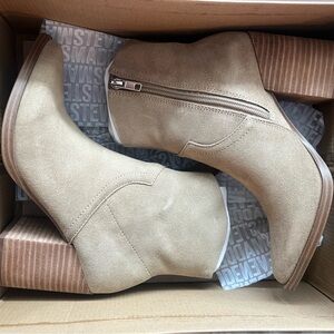 Steve Madden Cate Suede Booties